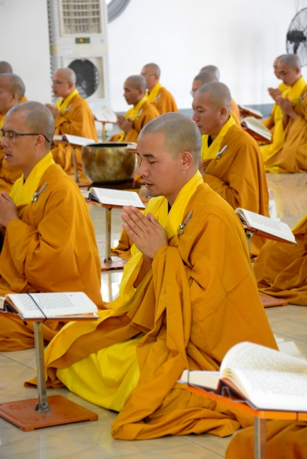 Quý Thầy chùa Hoằng Pháp an cư tập trung