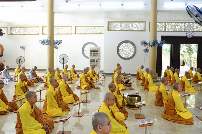 Quý Thầy chùa Hoằng Pháp an cư tập trung