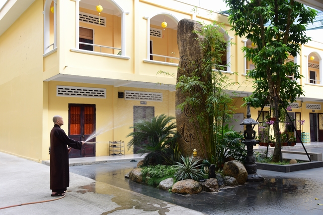 Quý Thầy chùa Hoằng Pháp an cư tập trung