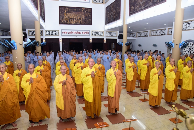 Quý Thầy chùa Hoằng Pháp an cư tập trung