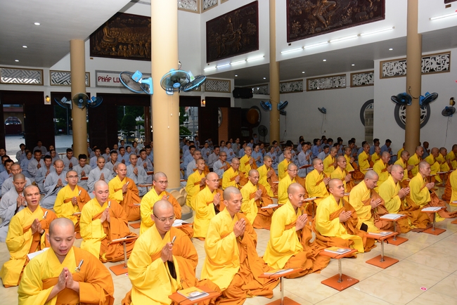 Quý Thầy chùa Hoằng Pháp an cư tập trung