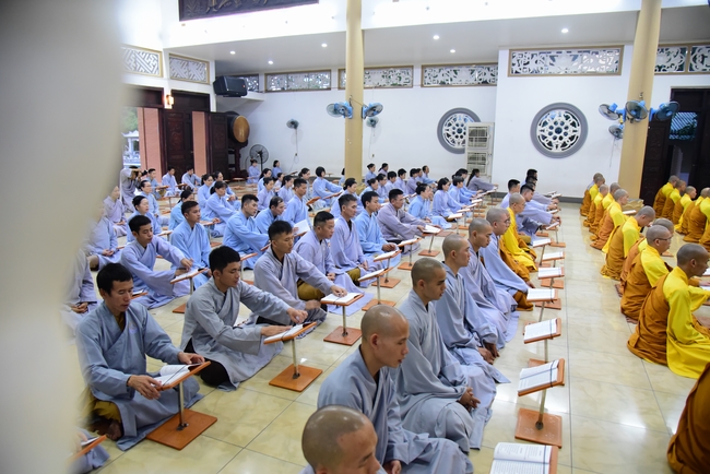 Quý Thầy chùa Hoằng Pháp an cư tập trung