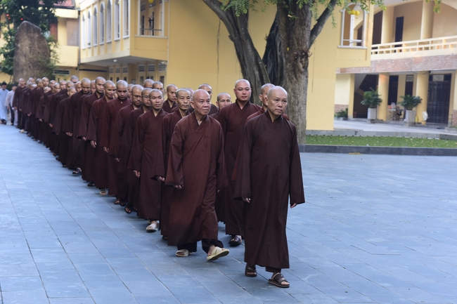 Quý Thầy chùa Hoằng Pháp an cư tập trung