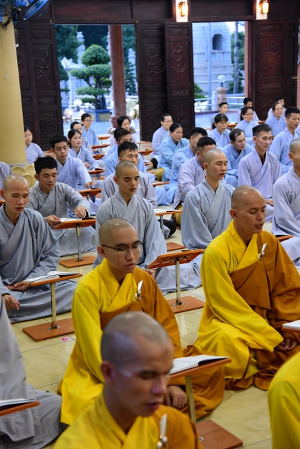 Quý Thầy chùa Hoằng Pháp an cư tập trung