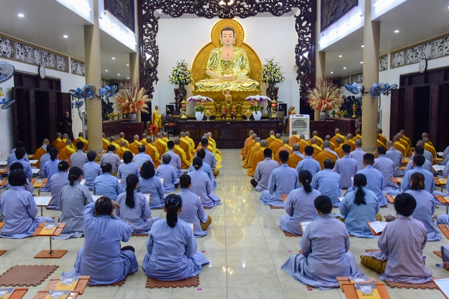 Quý Thầy chùa Hoằng Pháp an cư tập trung