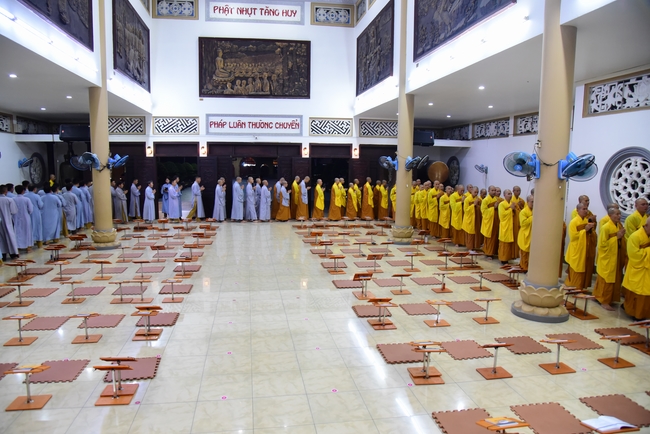 Quý Thầy chùa Hoằng Pháp an cư tập trung