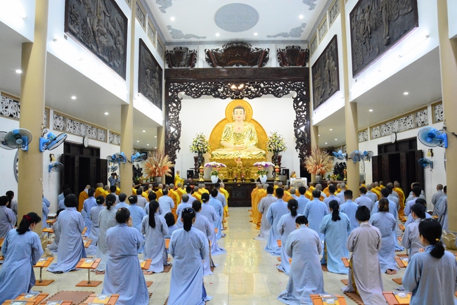 Quý Thầy chùa Hoằng Pháp an cư tập trung