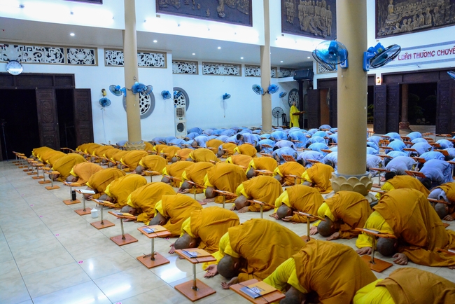 Quý Thầy chùa Hoằng Pháp an cư tập trung