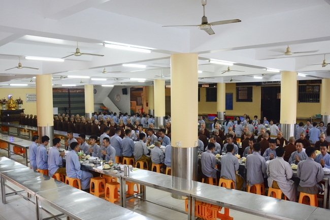 Quý Thầy chùa Hoằng Pháp an cư tập trung