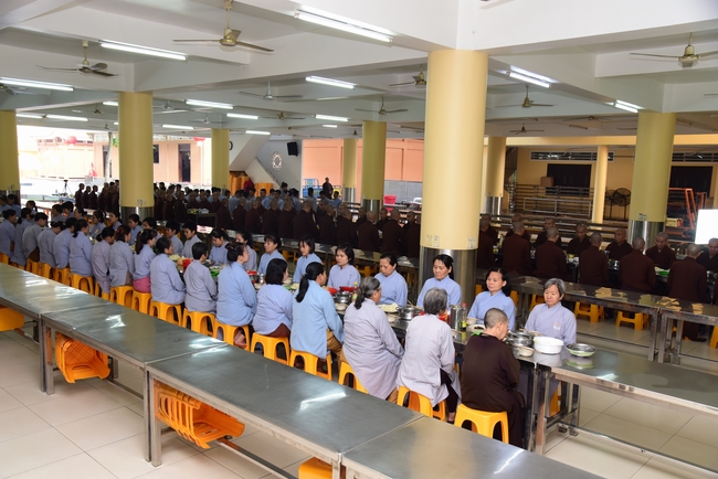 Quý Thầy chùa Hoằng Pháp an cư tập trung