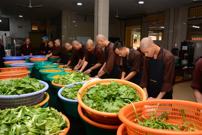 Quý Thầy chùa Hoằng Pháp an cư tập trung