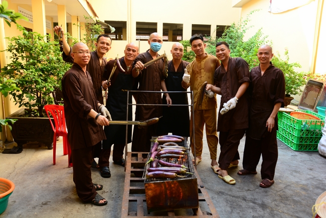 Quý Thầy chùa Hoằng Pháp an cư tập trung