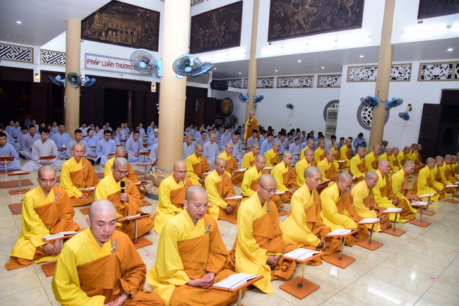 Quý Thầy chùa Hoằng Pháp an cư tập trung