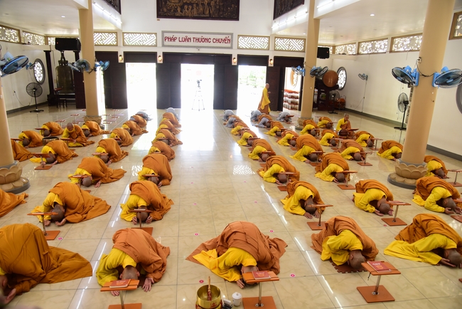 Quý Thầy chùa Hoằng Pháp an cư tập trung