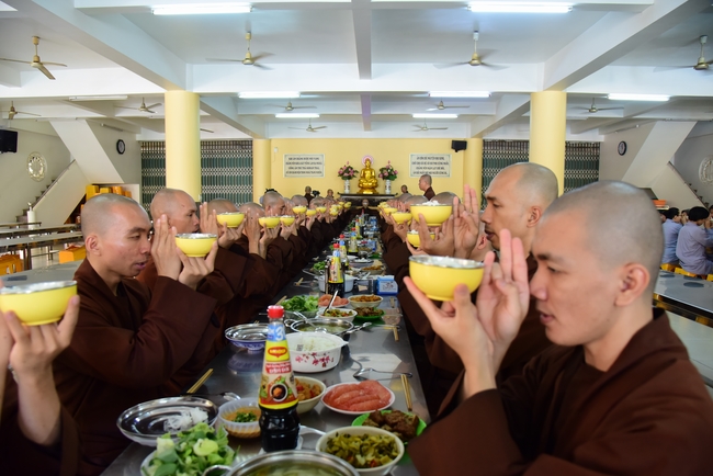 Quý Thầy chùa Hoằng Pháp an cư tập trung