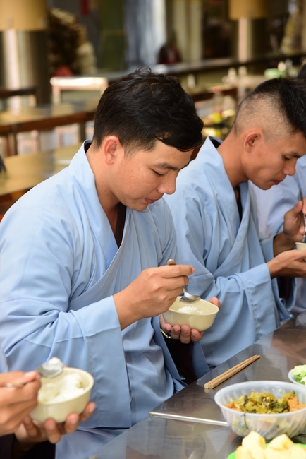 Quý Thầy chùa Hoằng Pháp an cư tập trung