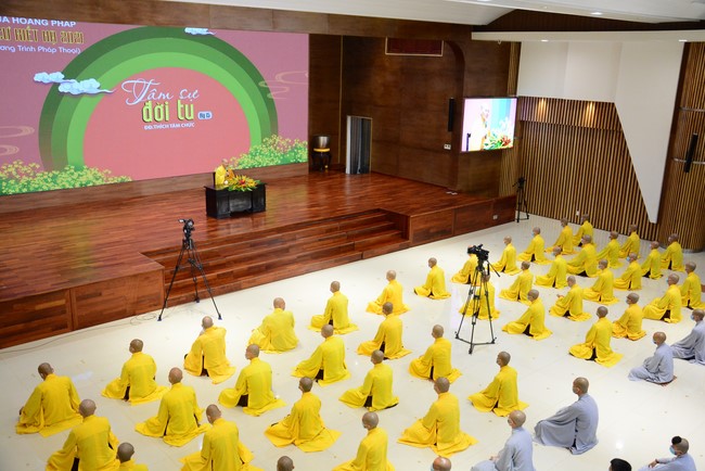 The 15th Dharma Talk Program: Confidences in the life of cultivation.