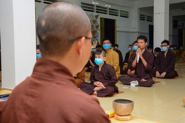 Buddhadharma Conversation at Hoang Phap pagoda