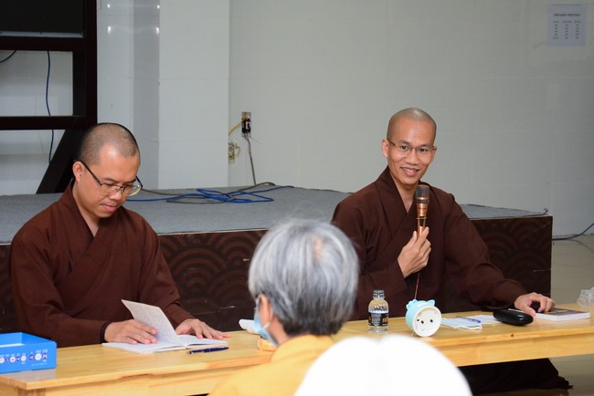 Buddhadharma Conversation at Hoang Phap pagoda