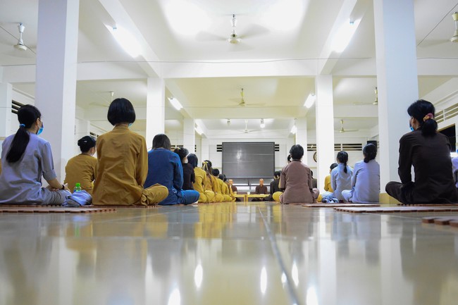 Buddhadharma Conversation at Hoang Phap pagoda