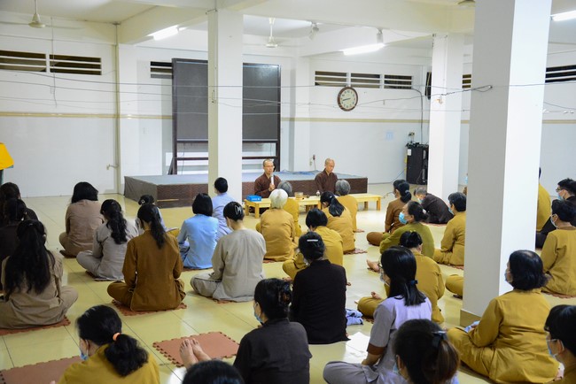 Buddhadharma Conversation at Hoang Phap pagoda
