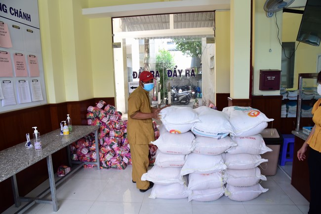 Continuing to support people in need in the Covid-19 pandemic of Hoang Phap Pagoda (series 5)