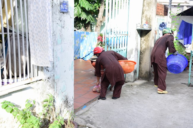 Continuing to support people in need in the Covid-19 pandemic of Hoang Phap Pagoda (series 5)