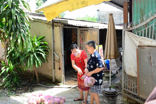 Continuing to support people in need in the Covid-19 pandemic of Hoang Phap Pagoda (series 5)