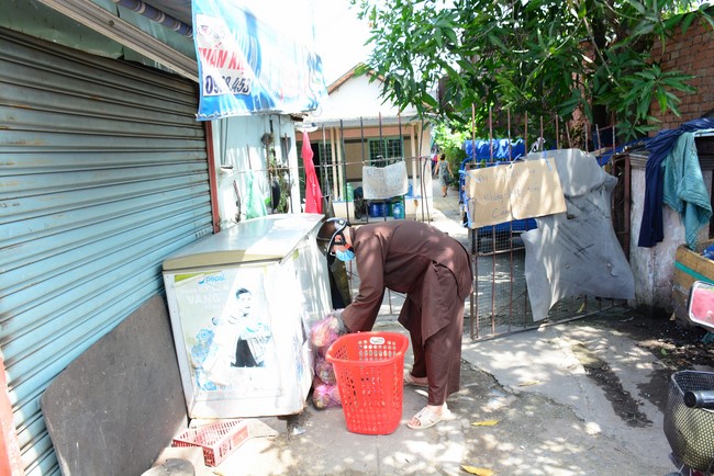 Continuing to support people in need in the Covid-19 pandemic of Hoang Phap Pagoda (series 5)