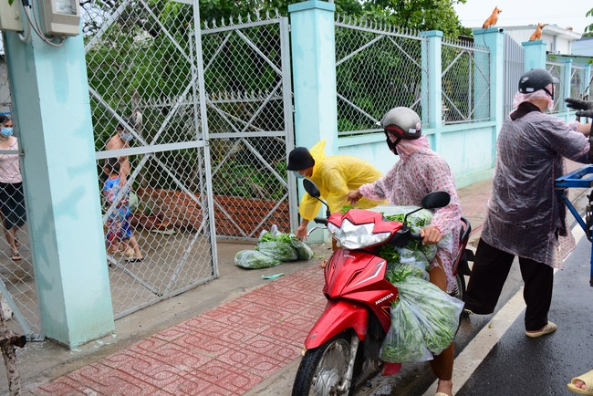 Continuing to support people in need in the Covid-19 pandemic of Hoang Phap Pagoda (series 5)