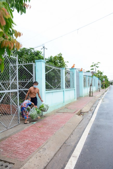 Continuing to support people in need in the Covid-19 pandemic of Hoang Phap Pagoda (series 5)