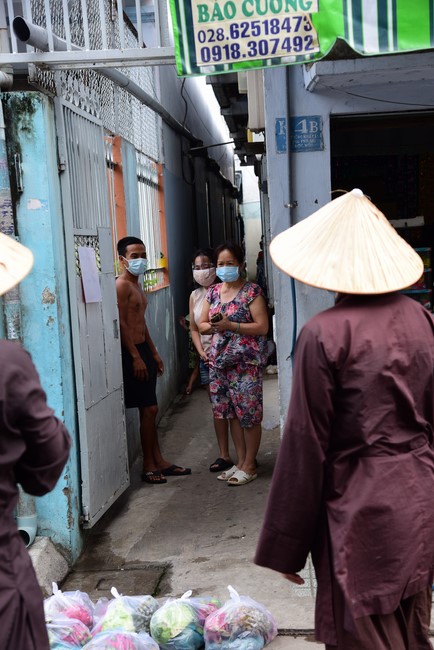 Continuing to support people in need in the Covid-19 pandemic of Hoang Phap Pagoda (series 5)