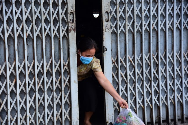 Continuing to support people in need in the Covid-19 pandemic of Hoang Phap Pagoda (series 5)