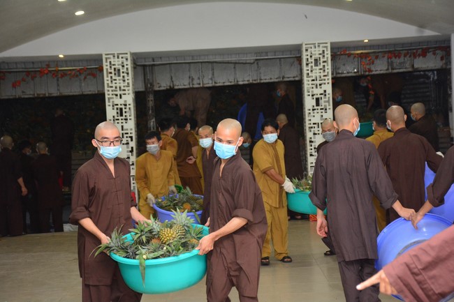 Continuing to support people in need in the Covid-19 pandemic of Hoang Phap Pagoda (series 5)