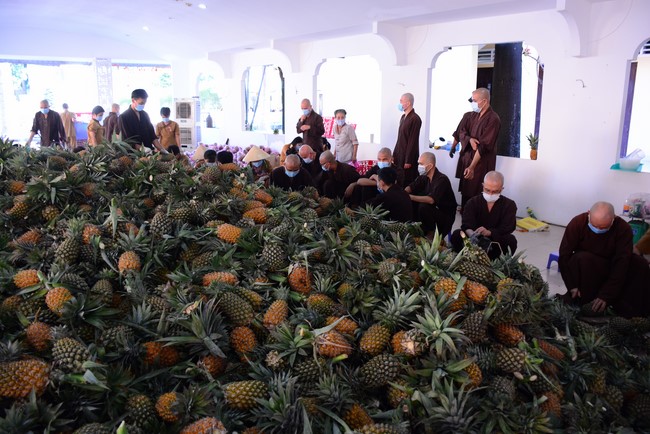 Continuing to support people in need in the Covid-19 pandemic of Hoang Phap Pagoda (series 5)