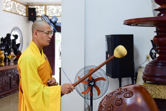 Pratimoksa commandment rite