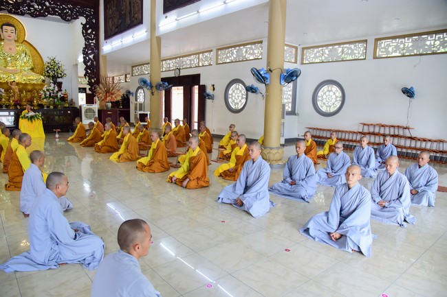 Pratimoksa commandment rite