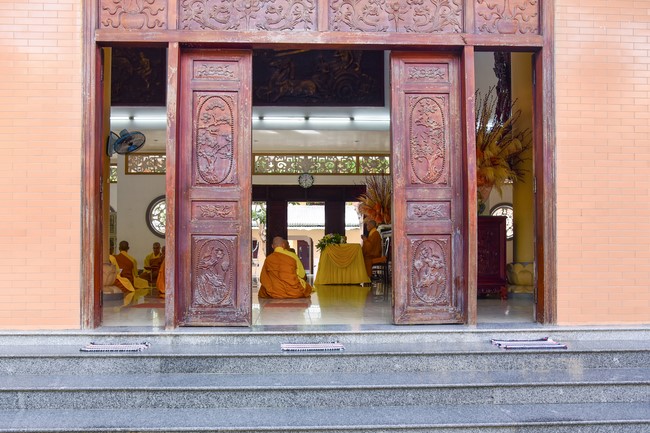 Pratimoksa commandment rite