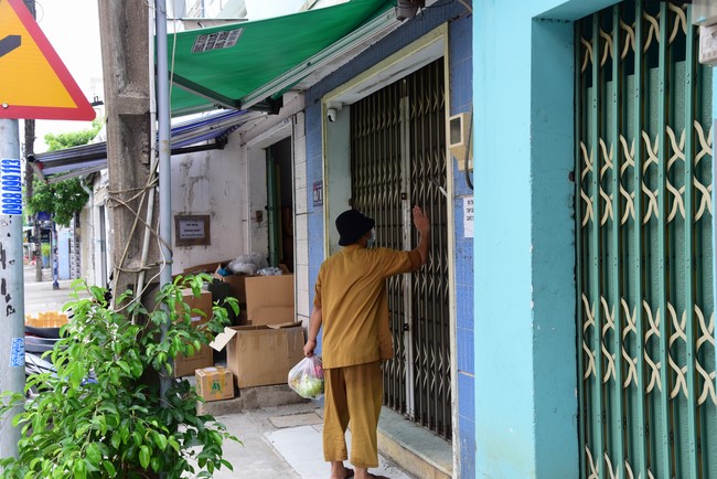 Chùa Hoằng Pháp: Tiếp tục hỗ trợ người dân khó khăn trong đại dịch Covid (đợt 6)