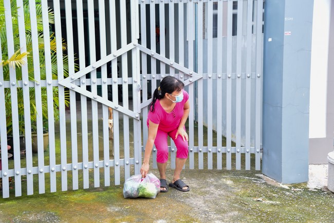 Chùa Hoằng Pháp: Tiếp tục hỗ trợ người dân khó khăn trong đại dịch Covid (đợt 6)