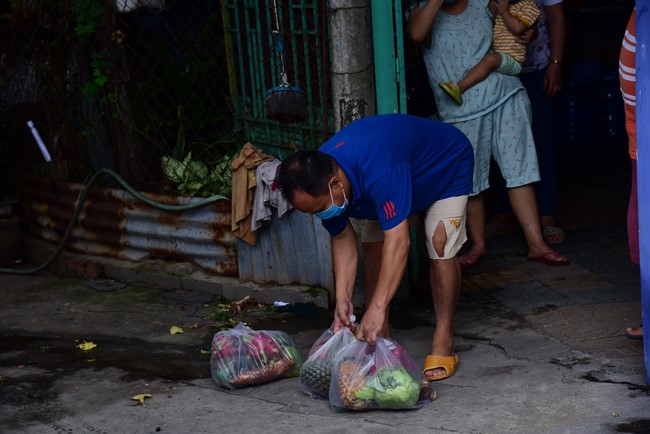 Chùa Hoằng Pháp: Tiếp tục hỗ trợ người dân khó khăn trong đại dịch Covid (đợt 6)
