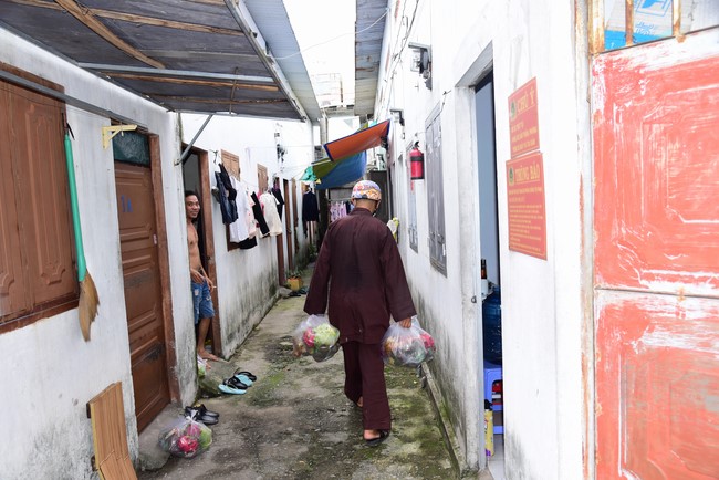 Chùa Hoằng Pháp: Tiếp tục hỗ trợ người dân khó khăn trong đại dịch Covid (đợt 6)