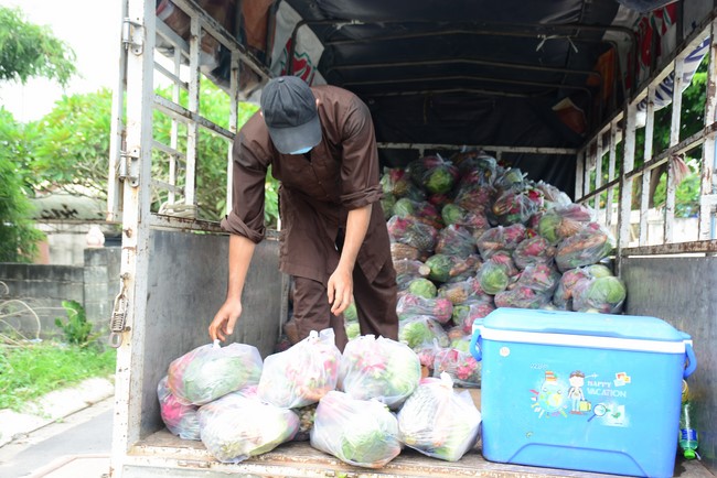 Chùa Hoằng Pháp: Tiếp tục hỗ trợ người dân khó khăn trong đại dịch Covid (đợt 6)
