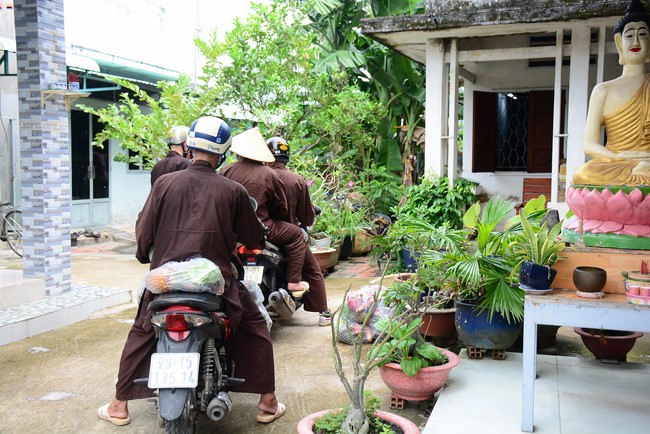 Chùa Hoằng Pháp: Tiếp tục hỗ trợ người dân khó khăn trong đại dịch Covid (đợt 6)
