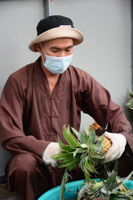 Chùa Hoằng Pháp: Tiếp tục hỗ trợ người dân khó khăn trong đại dịch Covid (đợt 6)