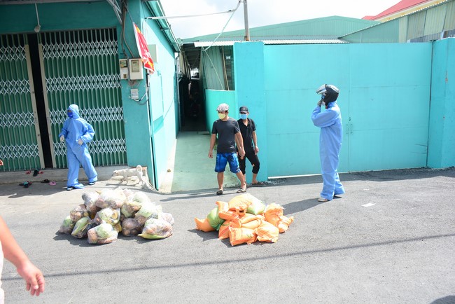 Continuing to support people in need in the Covid-19 pandemic of Hoang Phap Pagoda (series 11)