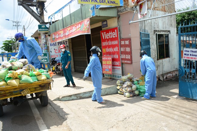 Continuing to support people in need in the Covid-19 pandemic of Hoang Phap Pagoda (series 11)