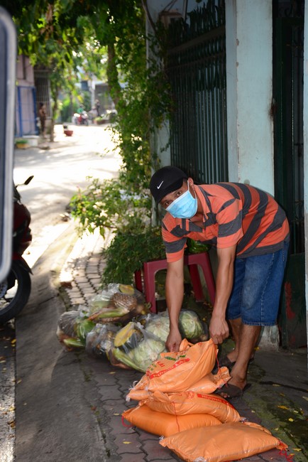 Continuing to support people in need in the Covid-19 pandemic of Hoang Phap Pagoda (series 11)