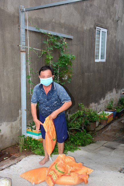 Continuing to support people in need in the Covid-19 pandemic of Hoang Phap Pagoda (series 11)