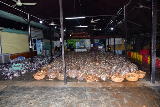 Continuing to support people in need in the Covid-19 pandemic of Hoang Phap Pagoda (series 11)